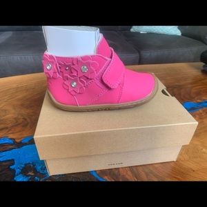Ugg boots for toddler girls size 8